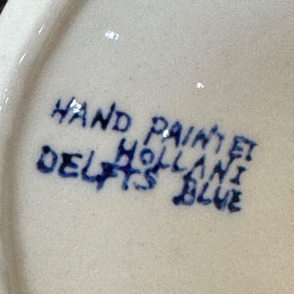 Delft  Blue Hand-Painted Ceramic Blue & White Candle Holder With Handle - Picture 7 of 7